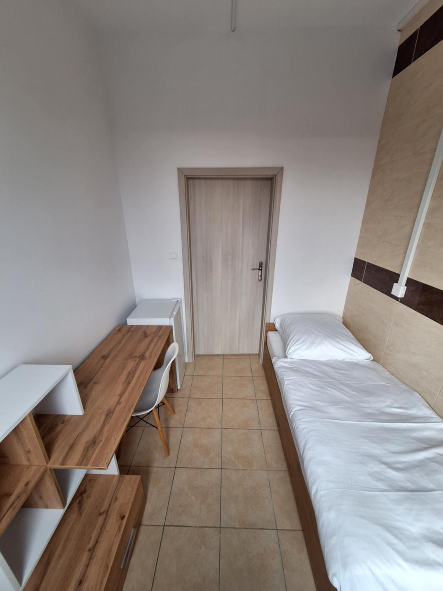 Noclegi Maxtrans Мелец Экстерьер фото